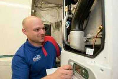 Электрик, перенос розеток в Москве