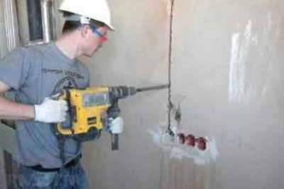 Услуги электрика со стажем и гарантией в Москве