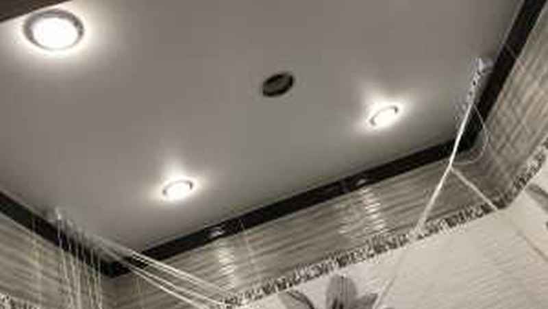 Тканевые натяжные потолки в ванной или санузле - фото 2