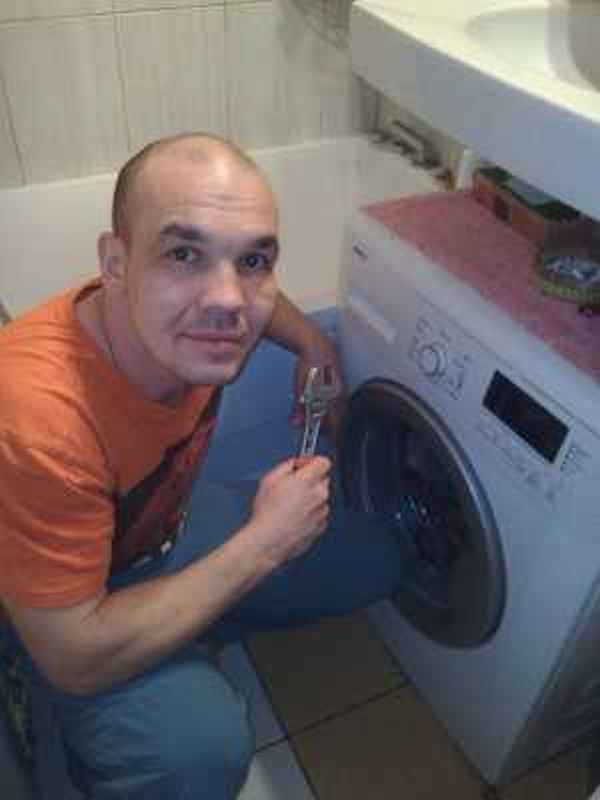 Сантехни слесарь в Москве