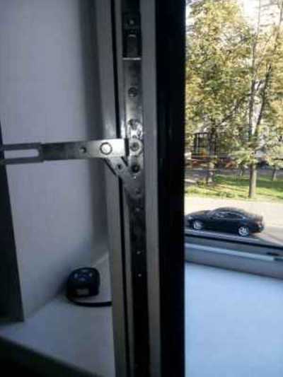 Работы по ремонту пластиковых окон - фото 2