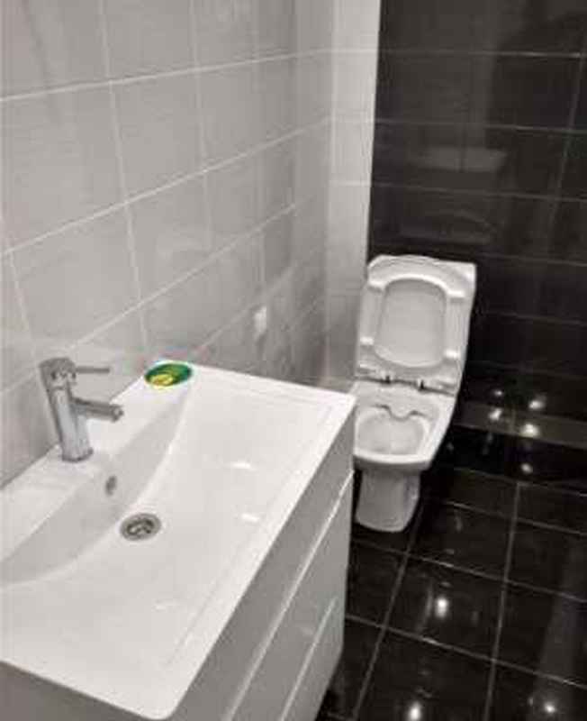 Внутренние отделочные работы Укладка плитки 8468 в Москве